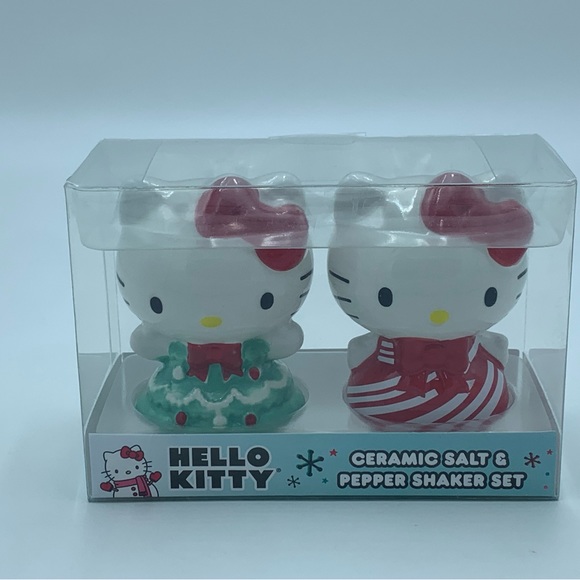 Sanrio Hello Kitty Christmas Tree Ceramic Mug and HK Salt and Pepper Shakers - Picture 9 of 16